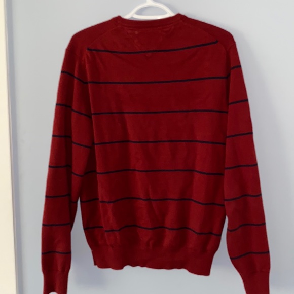 Maroon Tommy Hilfiger crewneck - Picture 3 of 3